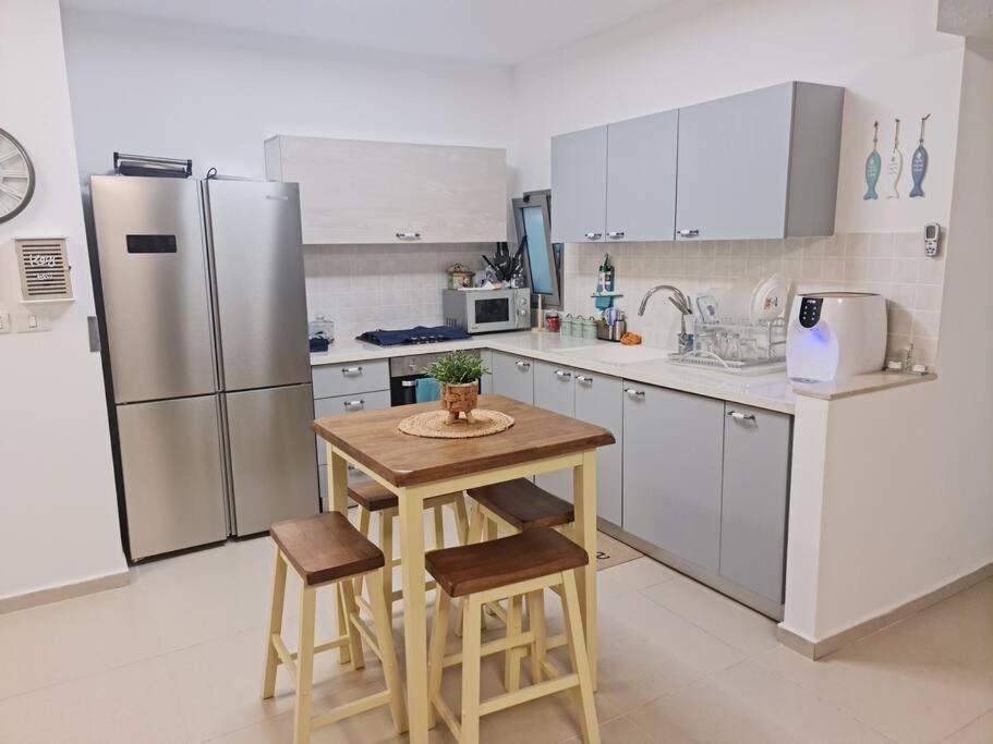מרחק נגיעה בתקווה Apartamento Petach Tikva Exterior foto